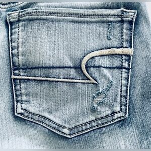 American Eagle Capri Jeans Women’s 6 Blue Mid Rise Stretch Denim